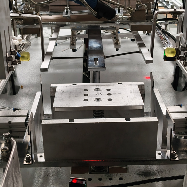 Fully Automatic Tray Forming Machine | High-Speed Box Folding & Gluing Machine - Y-PACK